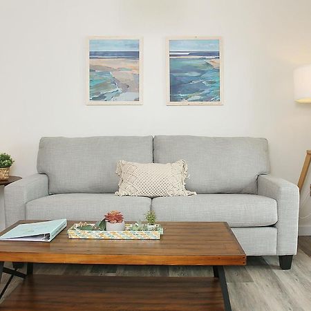 Gateway To Greenwich Suites Saint Peters Bay Esterno foto