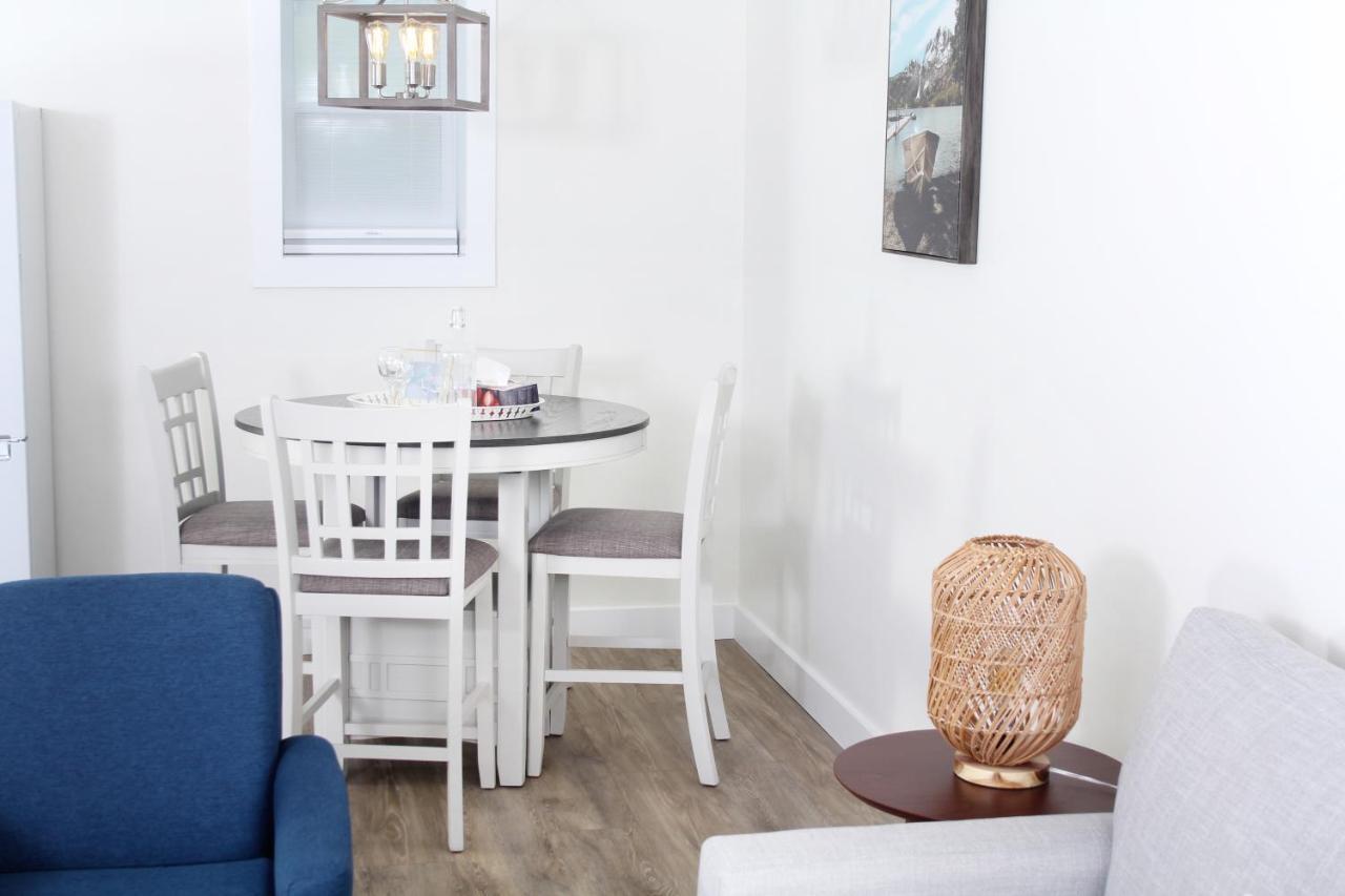 Gateway To Greenwich Suites Saint Peters Bay Esterno foto