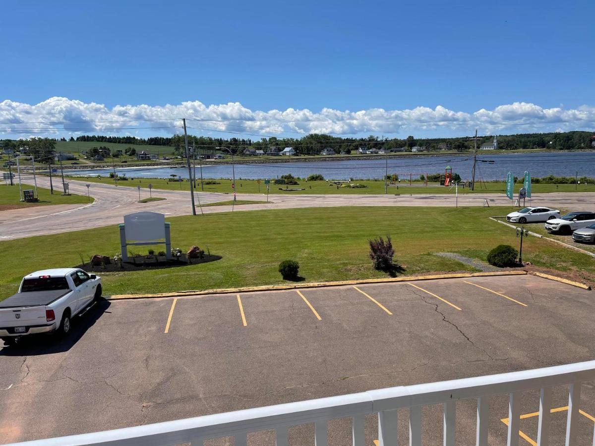 Gateway To Greenwich Suites Saint Peters Bay Esterno foto