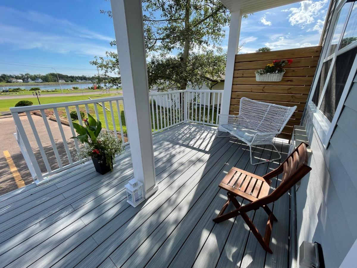 Gateway To Greenwich Suites Saint Peters Bay Esterno foto
