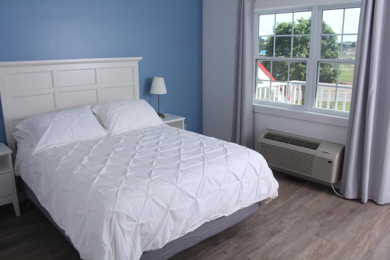 Gateway To Greenwich Suites Saint Peters Bay Esterno foto