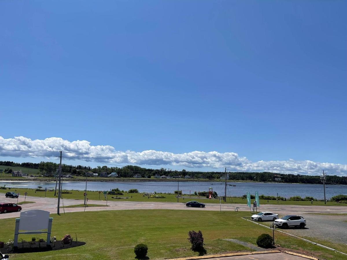 Gateway To Greenwich Suites Saint Peters Bay Esterno foto